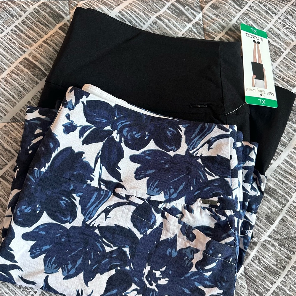 Cato Women's Black and Blue Floral Skirt Set